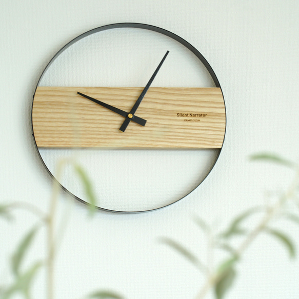 壁掛け時計 ミニマリスト 木製 掛け時計 文字盤なし 静音 シンプルデザイン 1枚目の画像