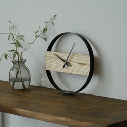 壁掛け時計 ミニマリスト 木製 掛け時計 文字盤なし 静音 シンプルデザイン 8枚目の画像