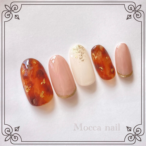 072】 べっ甲ネイル×ブラウン 金箔 ニュアンスネイルチップ 秋  
