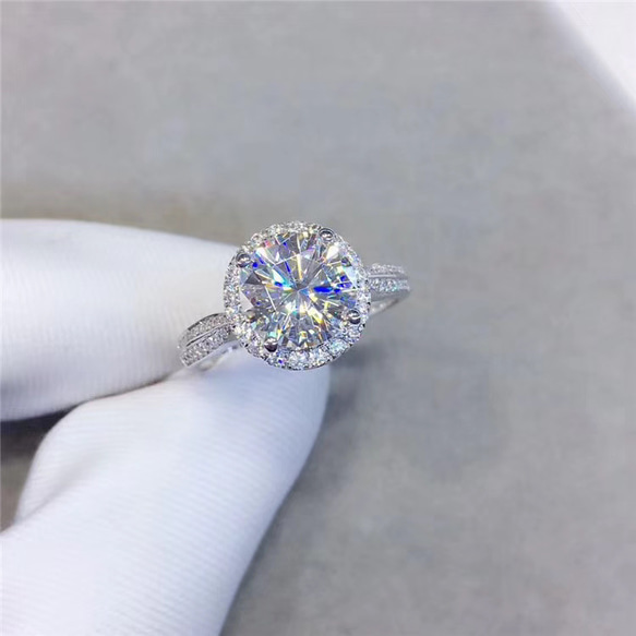 newデザイン輝くモアサナイト ダイヤモンド リング KWG 指輪