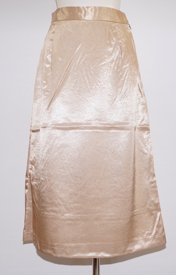 Shiny Satin Flare Skirt (light beige) フレアスカート ベージュ 薄茶 きれいめ 7枚目の画像