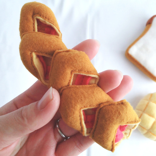 フェルトの定番パン 11個セット♡フェルトのおままごと おもちゃ・人形