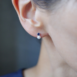藍色藍寶石（氧化鋯）和珍珠耳環銀 第4張的照片