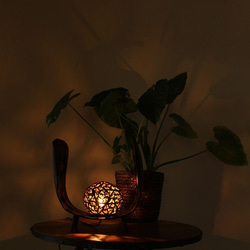 ココナツランプ 天然素材 ヤシ ココナッツ ボール 円形 テーブルライト 間接照明　20W 癒し: L-0503A 3枚目の画像