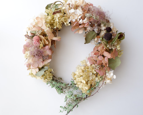 週末お値下げ❣️紫陽花と小花のドライフラワーリース♡♡スワッグ付き•*¨*•.¸♬︎ 週末お値下げ❣️紫陽花と小花のドライフラワーリース