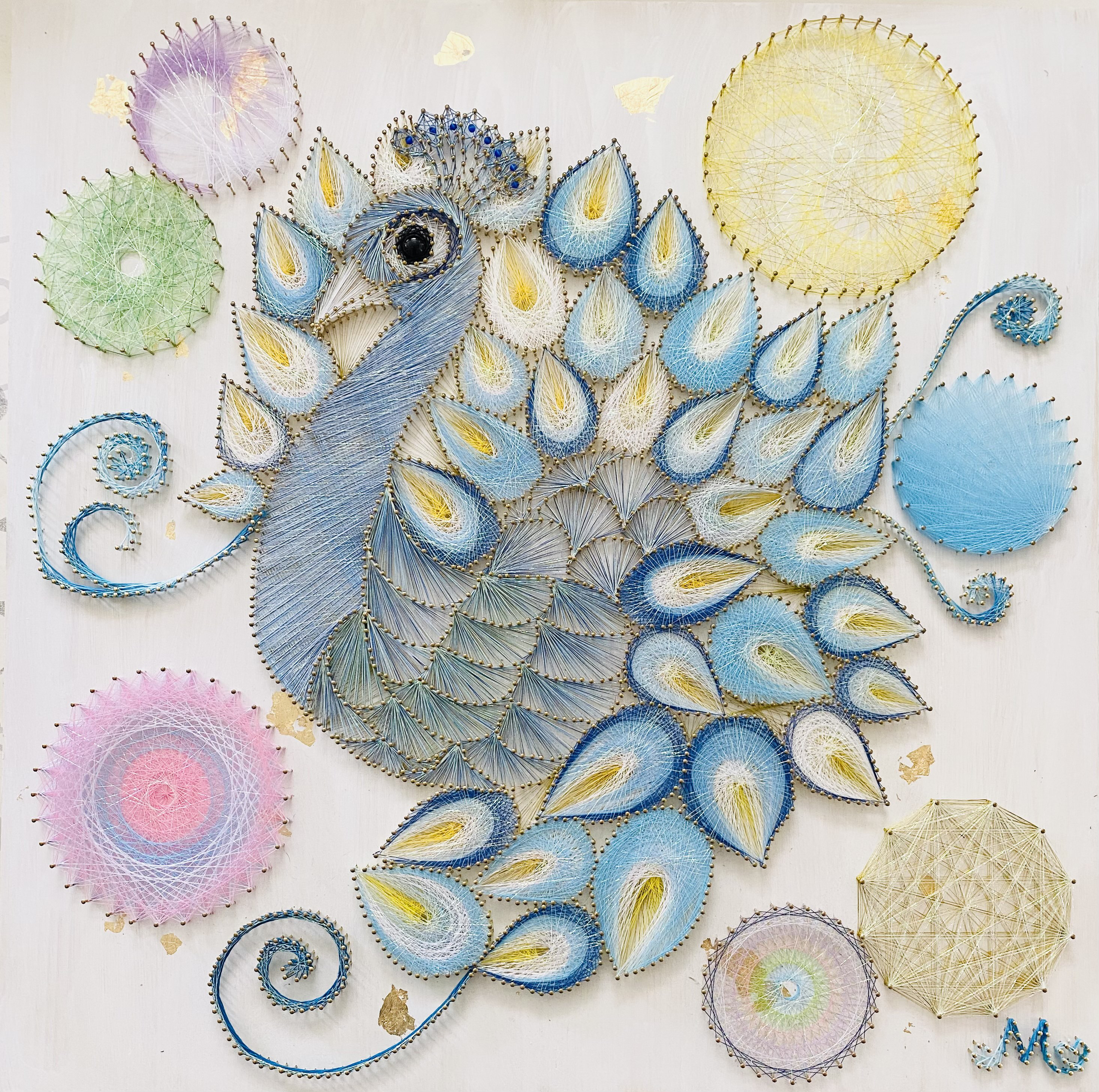 運気アップ引寄せ 糸掛け曼荼羅アート 白孔雀 60×60cm その他