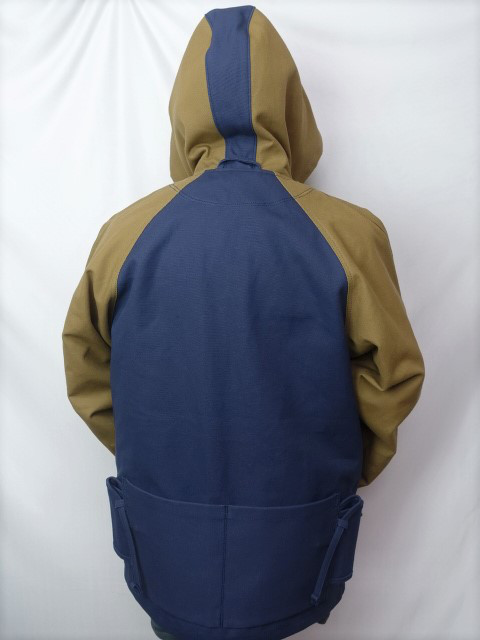 (Ｍ）身幅58ｃｍ　8号帆布・フード付きジャケット  男女兼用です。