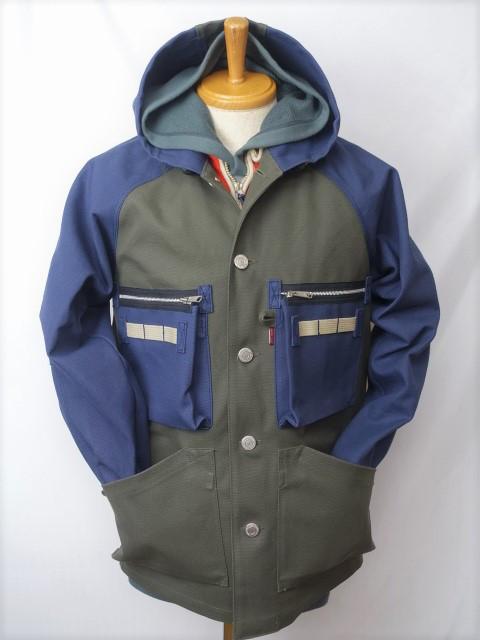 (Ｍ）身幅58ｃｍ　8号帆布・フード付きジャケット  男女兼用です。