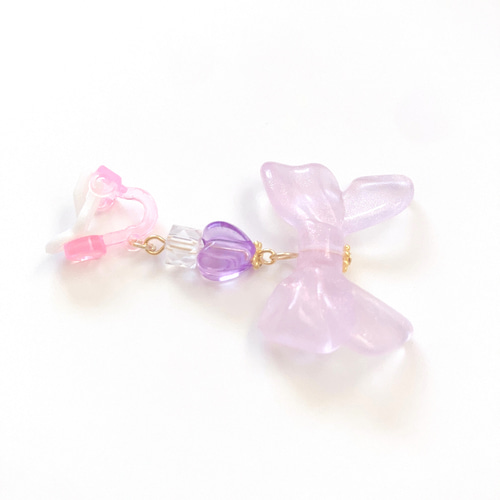 光る✨️リボンのキッズイヤリング(キッズ・子供・キッズアクセサリー