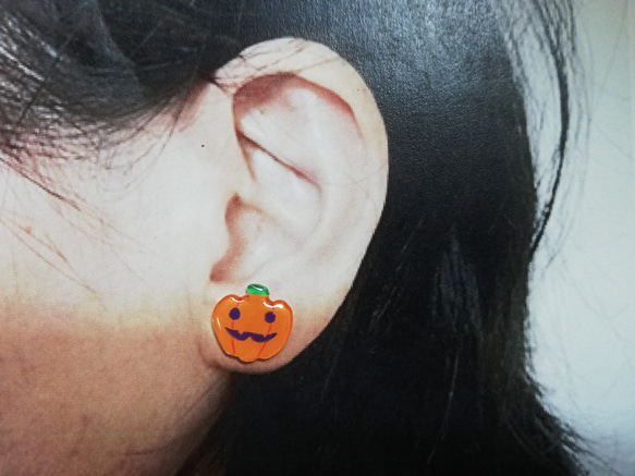ハロウィンかぼちゃのピアス/イヤリング 6枚目の画像