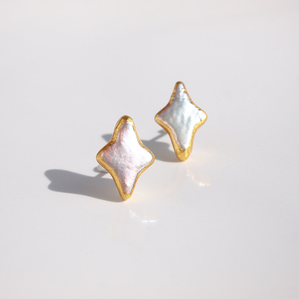 Emoji閃粉金箔珍珠【耳環】-KiraKira- 四尖星淡水珍珠單耳釘 第1張的照片