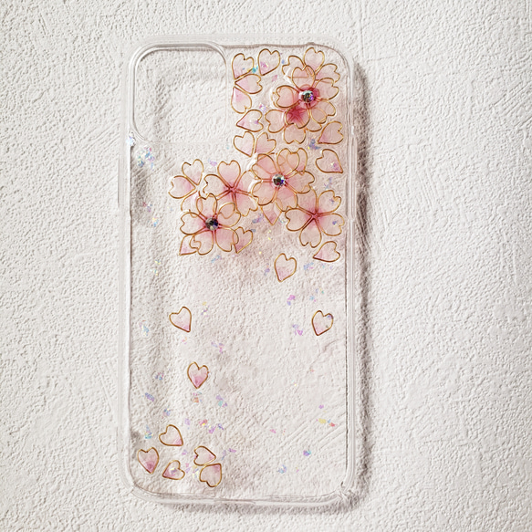 iPhone15Pro/ハードケース/ハンドメイド/レジン/スマホケース/桜 UV レジン】桜のスマホケースの作り方 / 花びらが舞い落ちるさくらの