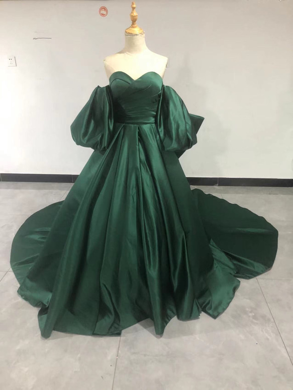 高品質！ ウエディングドレス 深めな緑 オフショルダー ふっくら柔らか  