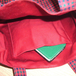 ファミリアチェックトートバッグ　赤と緑のギンガムチェック　肩がけ 6枚目の画像