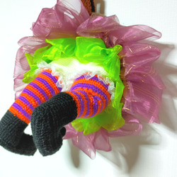 ハロウィン　リース　紫①　飾り　魔女　かぎ編み　編み物 1枚目の画像
