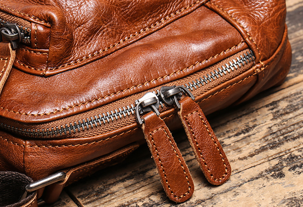 手作り大容量植物タンニン鞣し牛革のメッセンジャーバッグ