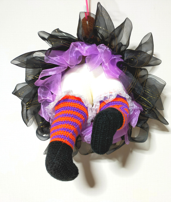 ハロウィン　リース　黒①　飾り　魔女　かぎ編み　編み物 5枚目の画像