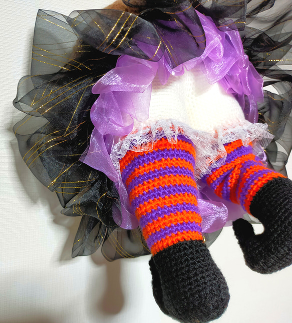 ハロウィン　リース　黒①　飾り　魔女　かぎ編み　編み物 4枚目の画像