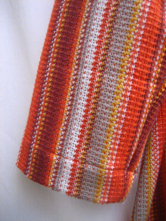 編み目の綺麗な綿ニット・ストライプ・衿付きチュニック・レッド 4枚目の画像