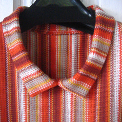 編み目の綺麗な綿ニット・ストライプ・衿付きチュニック・レッド 3枚目の画像