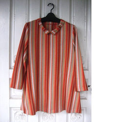 編み目の綺麗な綿ニット・ストライプ・衿付きチュニック・レッド 2枚目の画像