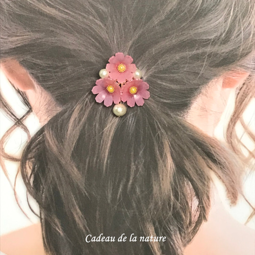 秋桜（コスモス）とコットンパールのポニーフック［ピンク］ ポニー 