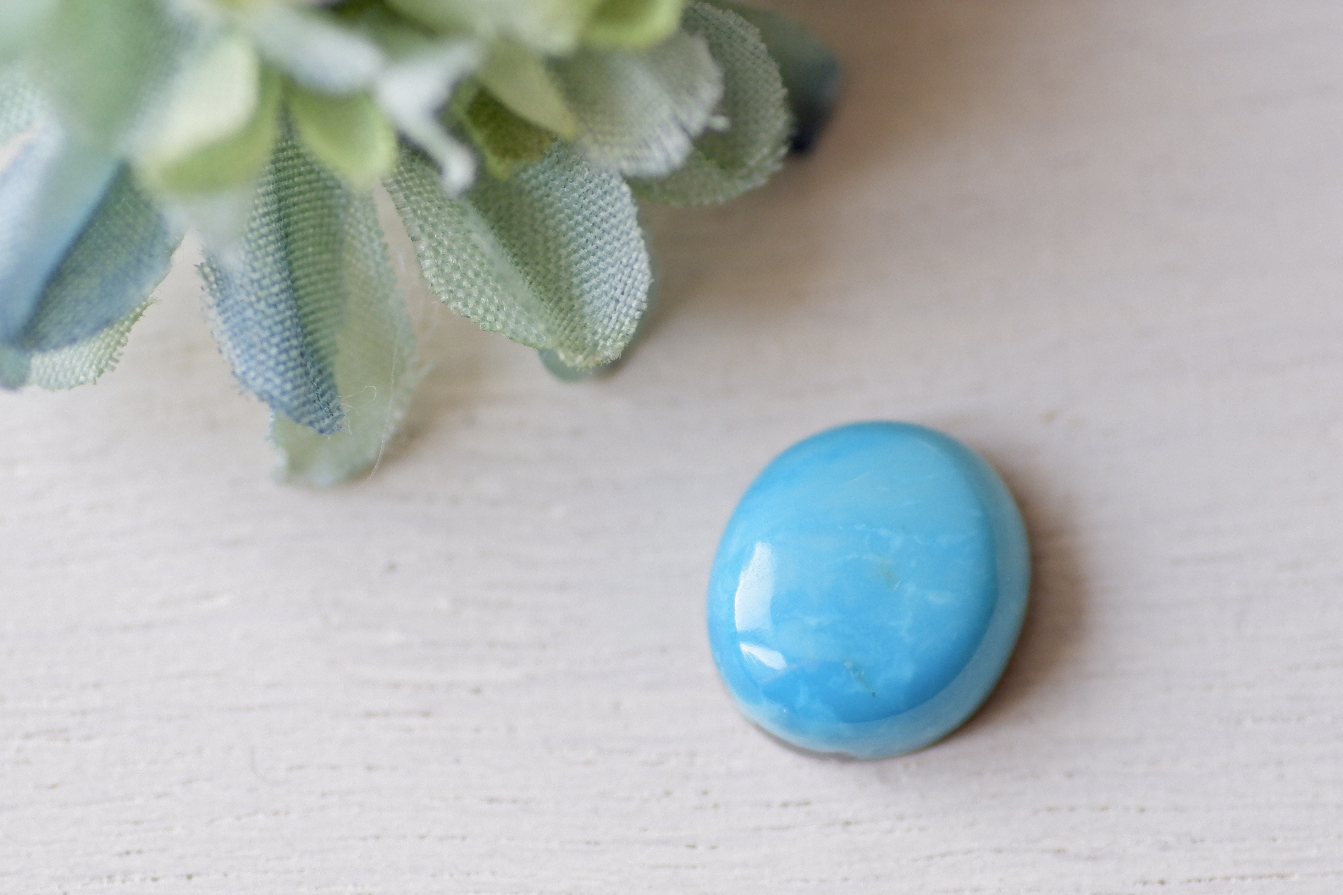 アメリカ産ターコイズ＊Red Mountain＊カボション・カット＊5.83ct＊12.3×10.7mm＊TN-111