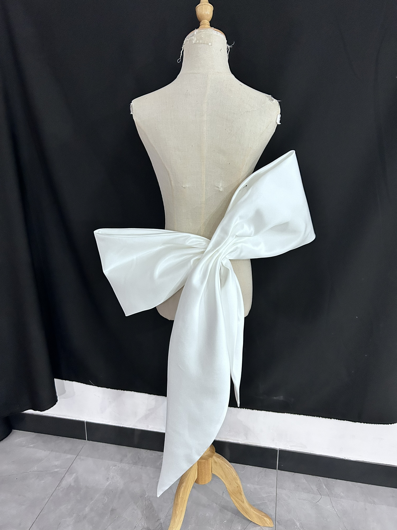 送料無料！ふっくら柔らかなバックリボン