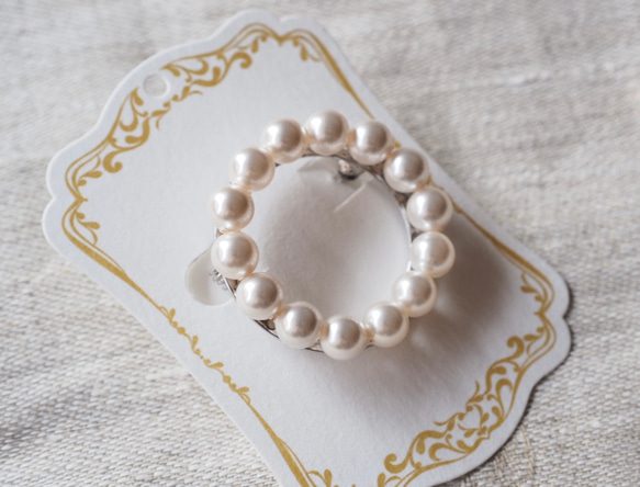 【送料無料】サークルブローチ　スワロフスキーパール✨入学式/卒業式　フォーマルにも普段にも♪ 2枚目の画像
