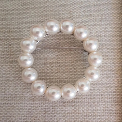 【送料無料】サークルブローチ　スワロフスキーパール✨入学式/卒業式　フォーマルにも普段にも♪ 6枚目の画像