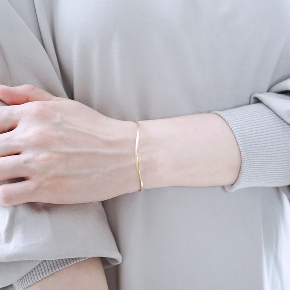 【兩裝黃銅手鐲 / 三種尺寸可選】「纖細X型」 SML 第7張的照片