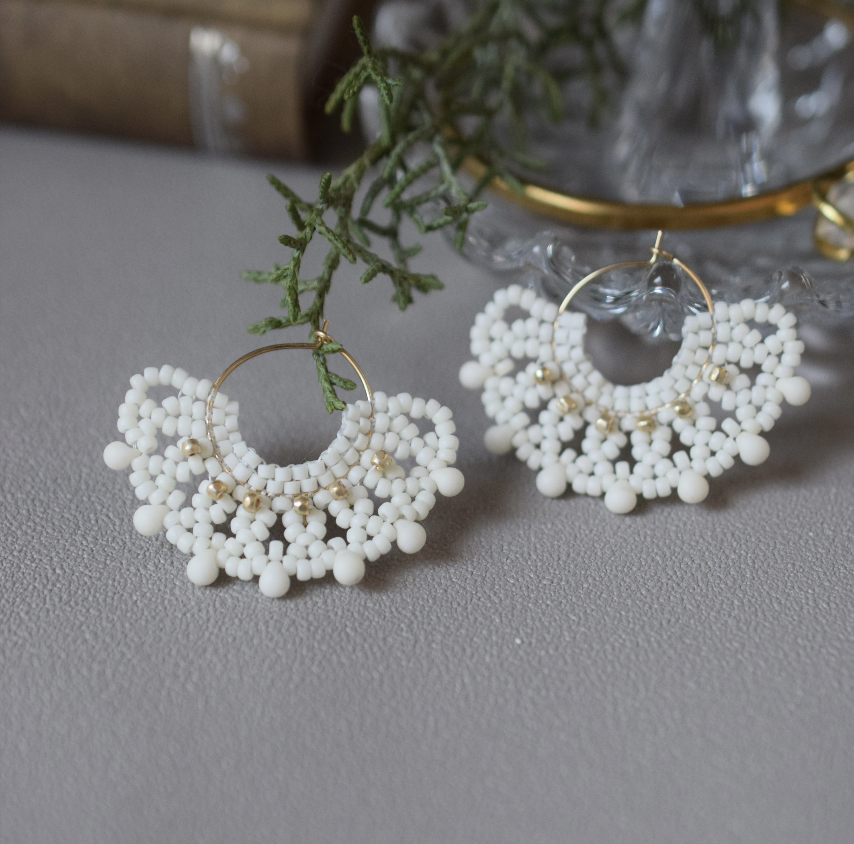 lace -S- ホワイト/ レース編み 14kgf イヤリング可 大人上品 白