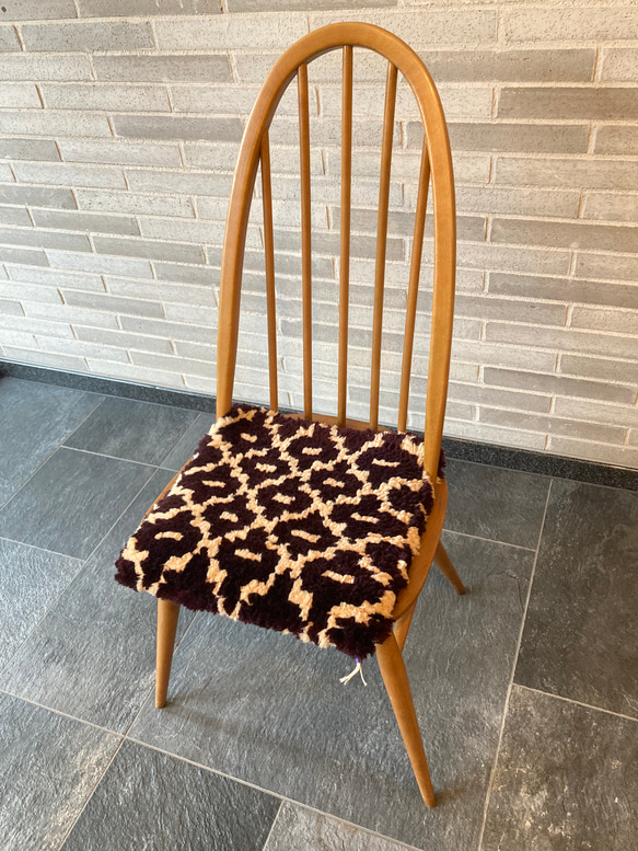 ノッティング織りの椅子敷き_4 1枚目の画像