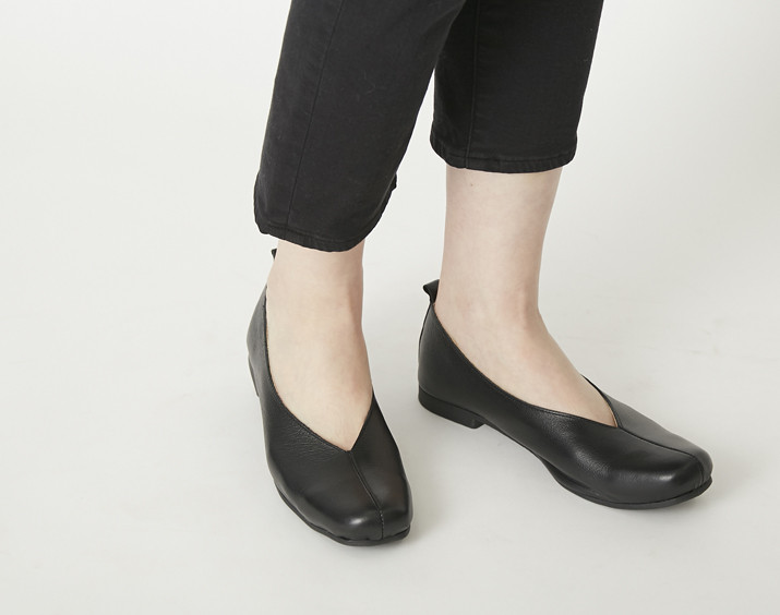 新品！　woven  ウーヴン　本革レザー編みパンプス AB003 本革撥水ソフトレザーVカットスクエアパンプス パンプス