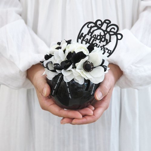 ハッピー♪ハロウィン＊フラワーアレンジメント〜モノトーン ハッピー♪ハロウィン＊フラワーアレンジメント〜モノトーン