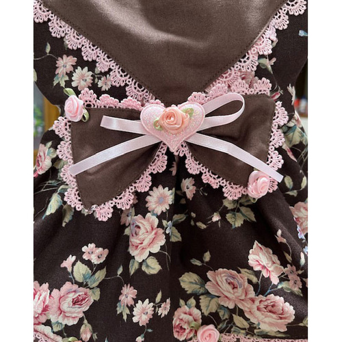 ♥️アンティークローズ柄Cotton♥️スモックフレアワンピース犬服ハンドメイド アンティーク調のローズ柄ワンピース ペット服・アクセサリー
