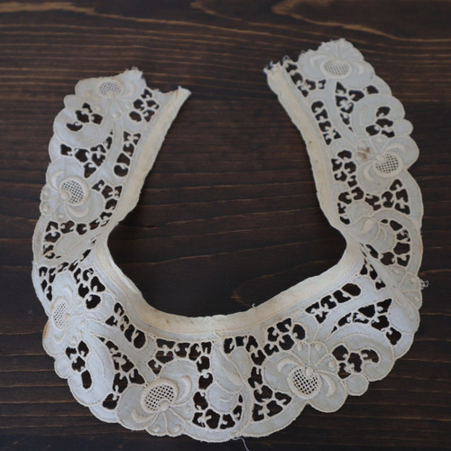 Euro antique(ヨーロッパアンティーク) France cutworklace