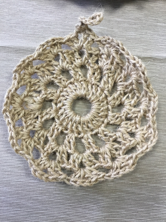 手編み⭐︎麻紐鍋敷き 1枚目の画像
