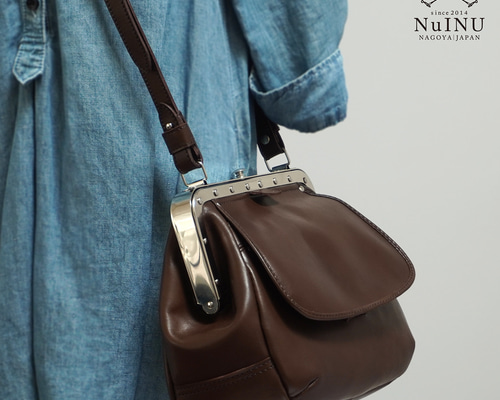 鉄道　カバン　車掌 京都 叡山電車の運転士さんが使う「革工房むくり」の車掌かばん | 京