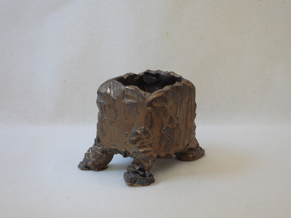 金彩岩山陶製植木鉢 4枚目の画像