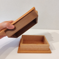 飾り台にもなる木箱 12.5cm×7.7㎝　【名入れ可】 ～クリ･ブラックチェリー～ 6枚目の画像