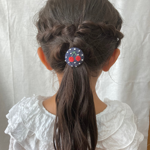ちいさなくるみボタンの刺繍ヘアゴム ヘアゴム めぐみ 通販