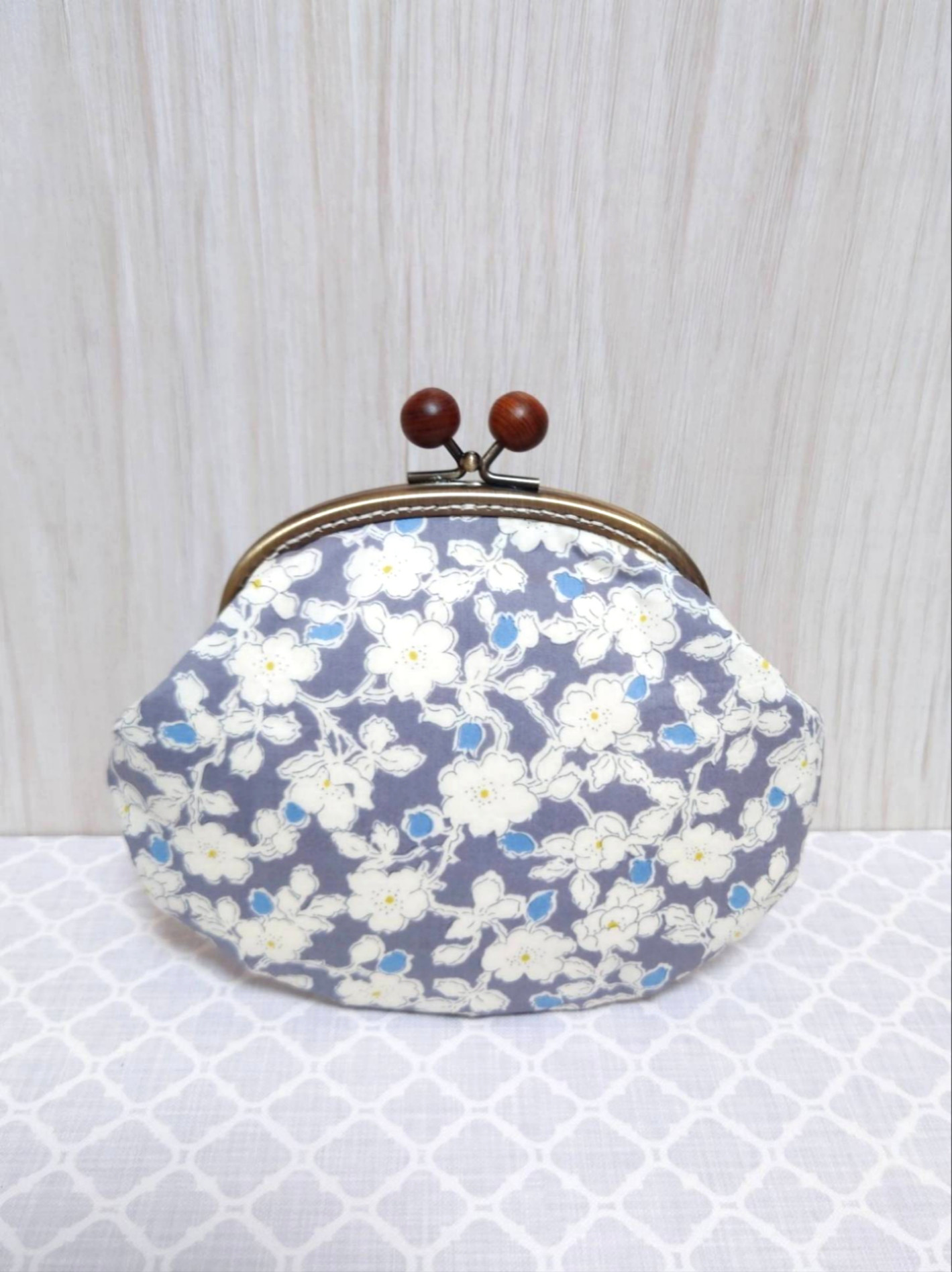 CHANEL ポーチ　リバティ柄 CHANEL ポーチ　リバティ柄
