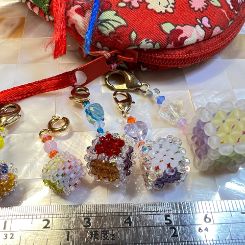 スワロフスキー ビーズチャーム usaco様 おまとめ9点✩.*˚ スワロフスキー ビーズチャーム usaco様 おまとめ9点