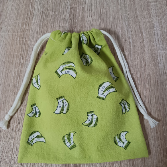 バナナ 黄緑 巾着 3枚目の画像