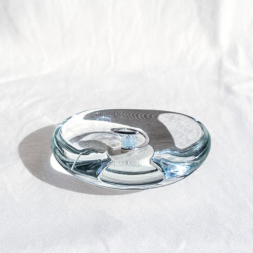 ガラス】かたまりのうつわ アクセサリートレイ 立体・オブジェ umi