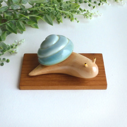 カタツムリ 青  (★台付き) wooden snail 6枚目の画像