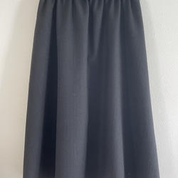ウール混のブラックのフレアスカート(チェック) 2枚目の画像