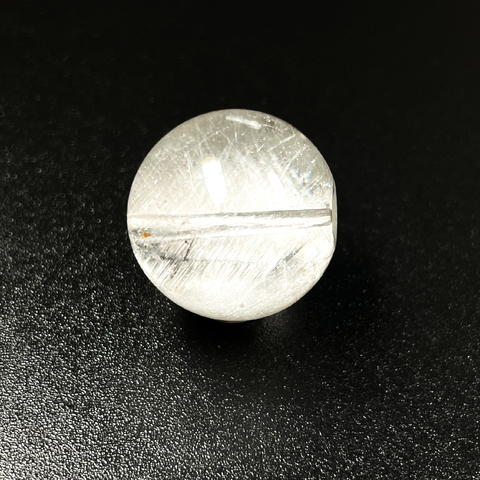 【店長イチオシ】１６ミリ 一点物 1粒売り 結晶がハンパない プラチナルチル 白金水晶 貫通穴有 Ｐｔ５５ お守り