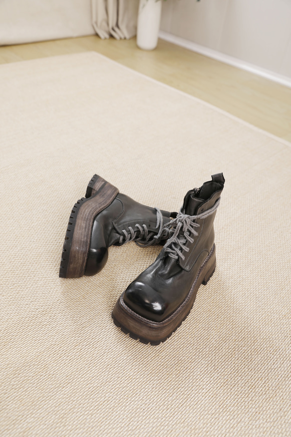 23 秋冬新款女式真皮鞋獨特鞋子厚底高跟鞋馬丁靴 22.5 厘米-24.5 厘米#836-2⭐免運費⭐ 第11張的照片